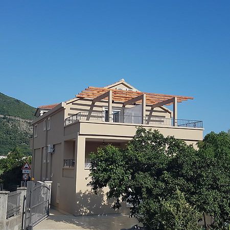 בודווה Apartments And Rooms Lijesevic מראה חיצוני תמונה