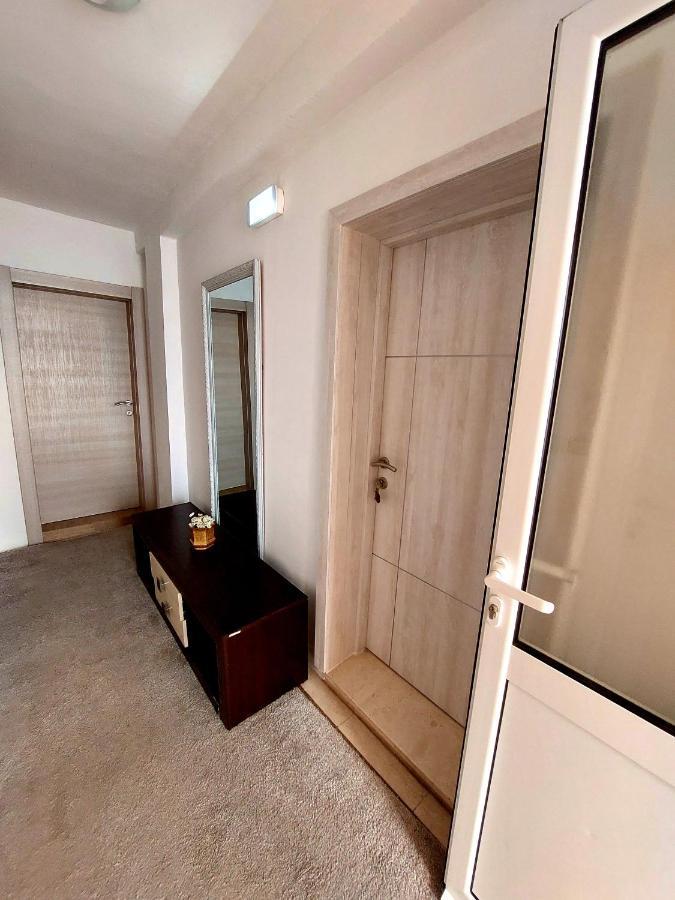 בודווה Apartments And Rooms Lijesevic מראה חיצוני תמונה