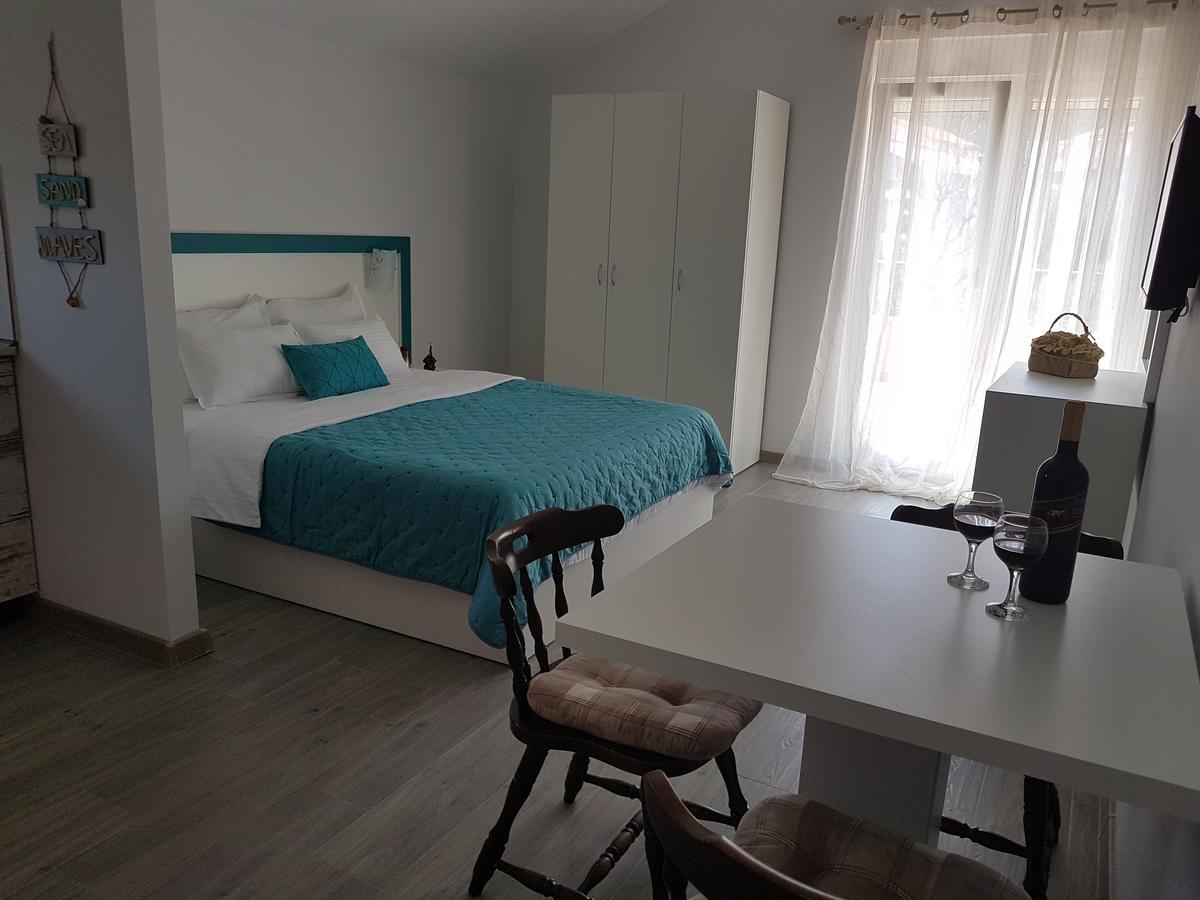 בודווה Apartments And Rooms Lijesevic מראה חיצוני תמונה