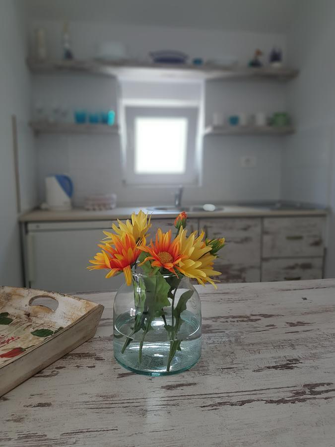 בודווה Apartments And Rooms Lijesevic מראה חיצוני תמונה