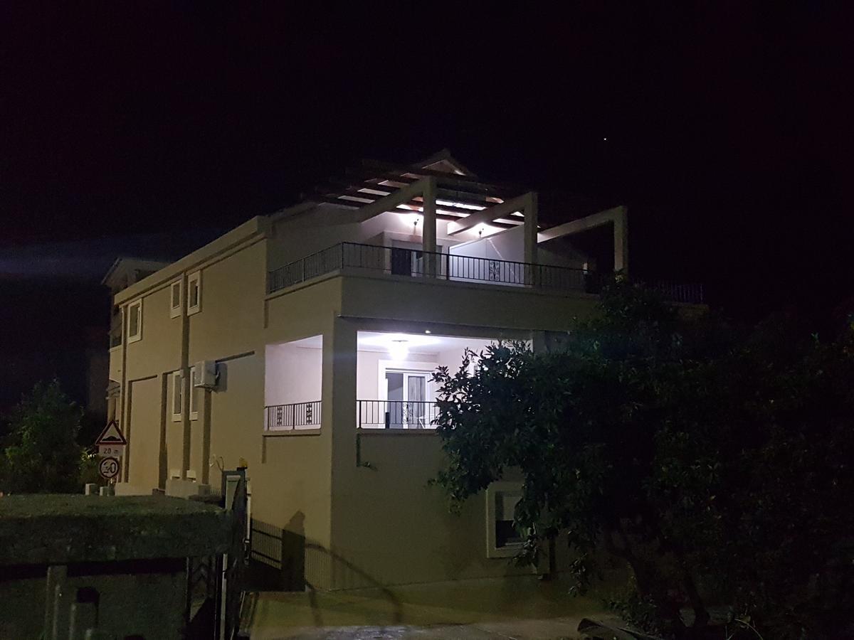 בודווה Apartments And Rooms Lijesevic מראה חיצוני תמונה