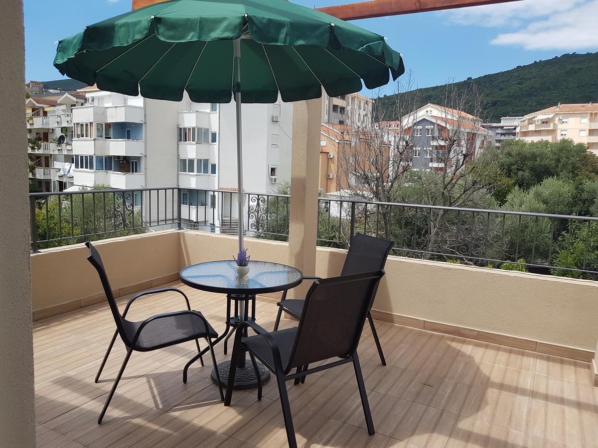 בודווה Apartments And Rooms Lijesevic מראה חיצוני תמונה
